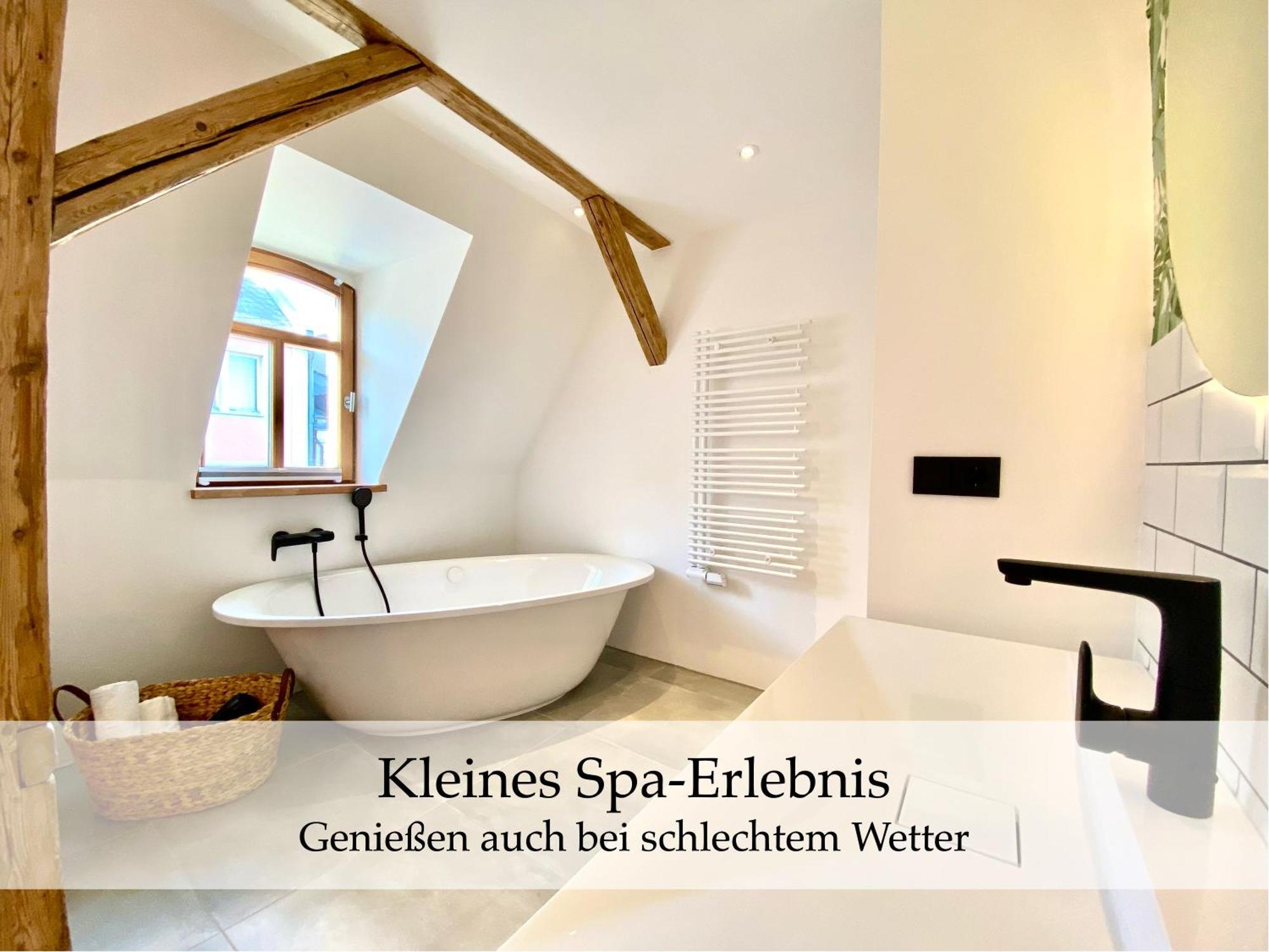 Zentrale 1-Zimmer-Ferienwohnung Mit Digitalem Check In Hof  Exterior photo